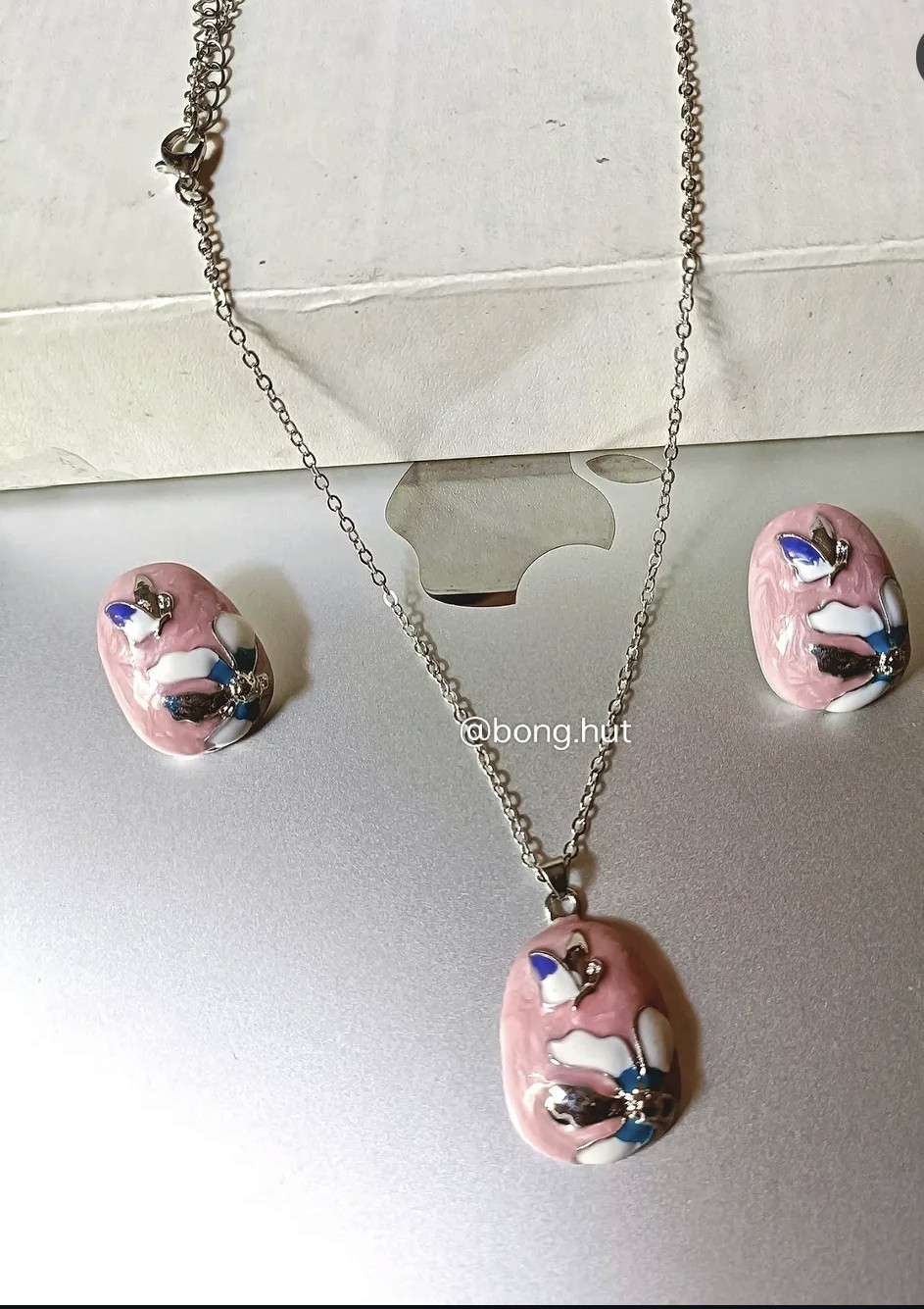 Pendent with Earrings set